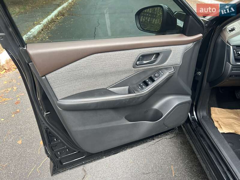 Внедорожник / Кроссовер Nissan Rogue 2021 в Днепре