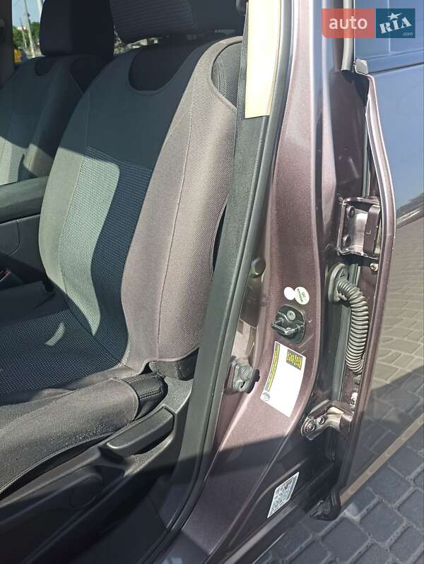 Внедорожник / Кроссовер Nissan Rogue 2008 в Одессе