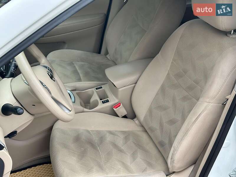 Внедорожник / Кроссовер Nissan Rogue 2014 в Одессе