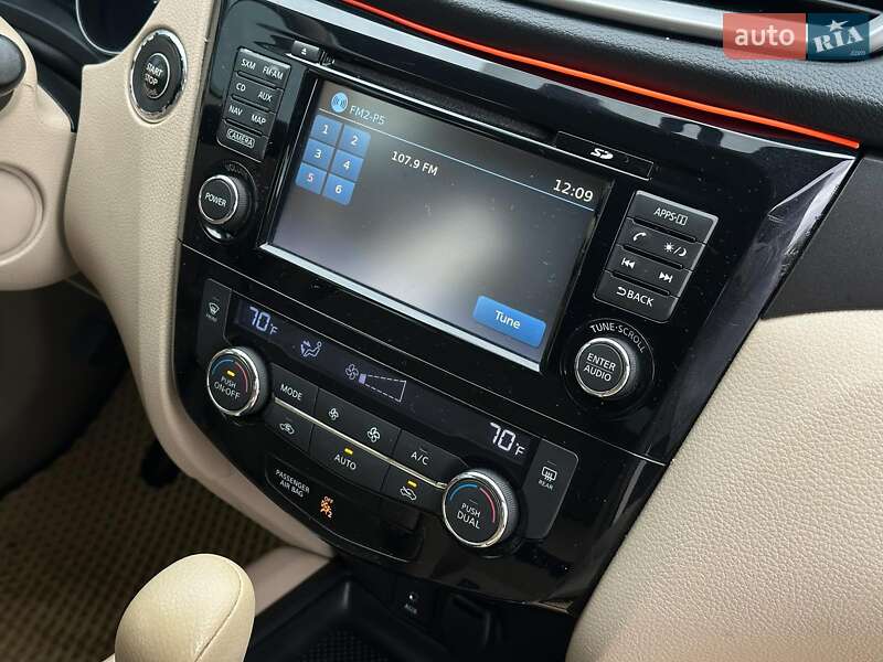 Внедорожник / Кроссовер Nissan Rogue 2014 в Одессе