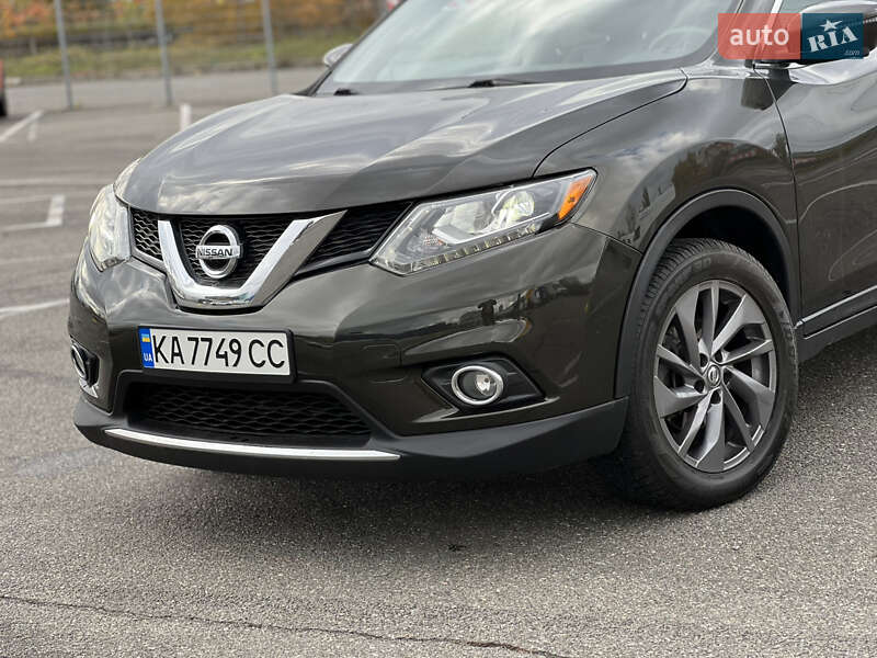Внедорожник / Кроссовер Nissan Rogue 2016 в Киеве
