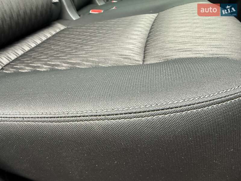 Внедорожник / Кроссовер Nissan Rogue 2017 в Ровно фото 40 Внедорожник / Кроссовер Nissan Rogue 2017 в Ровно