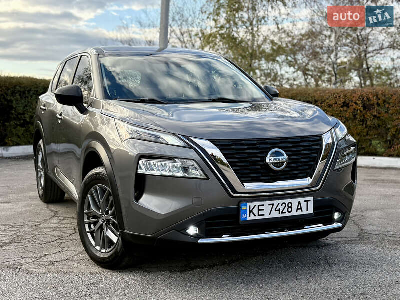 Внедорожник / Кроссовер Nissan Rogue 2020 в Каменском