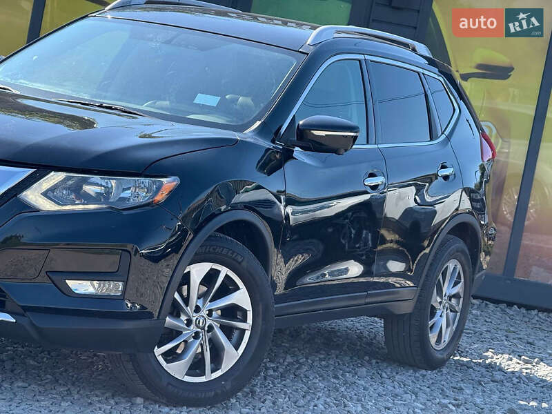 Внедорожник / Кроссовер Nissan Rogue 2018 в Стрые