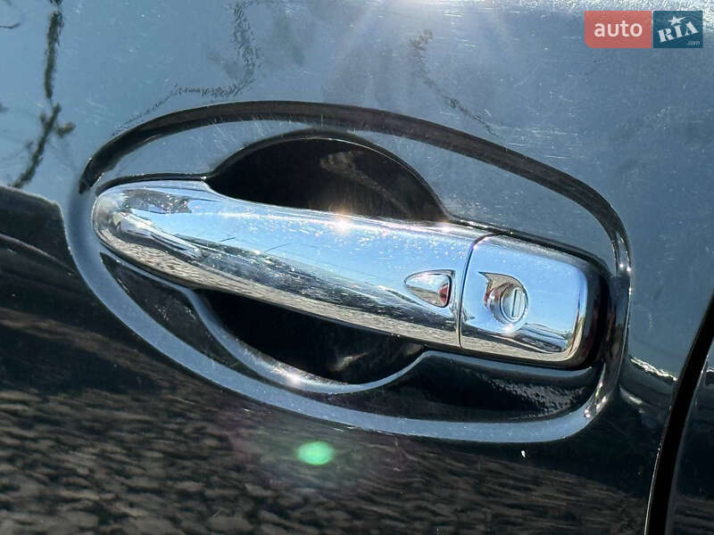 Внедорожник / Кроссовер Nissan Rogue 2018 в Стрые