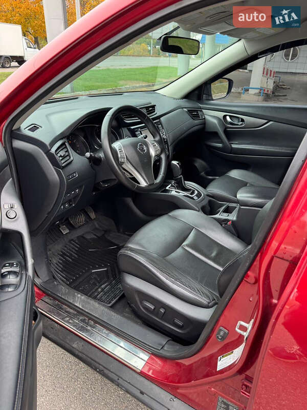 Внедорожник / Кроссовер Nissan Rogue 2014 в Остер