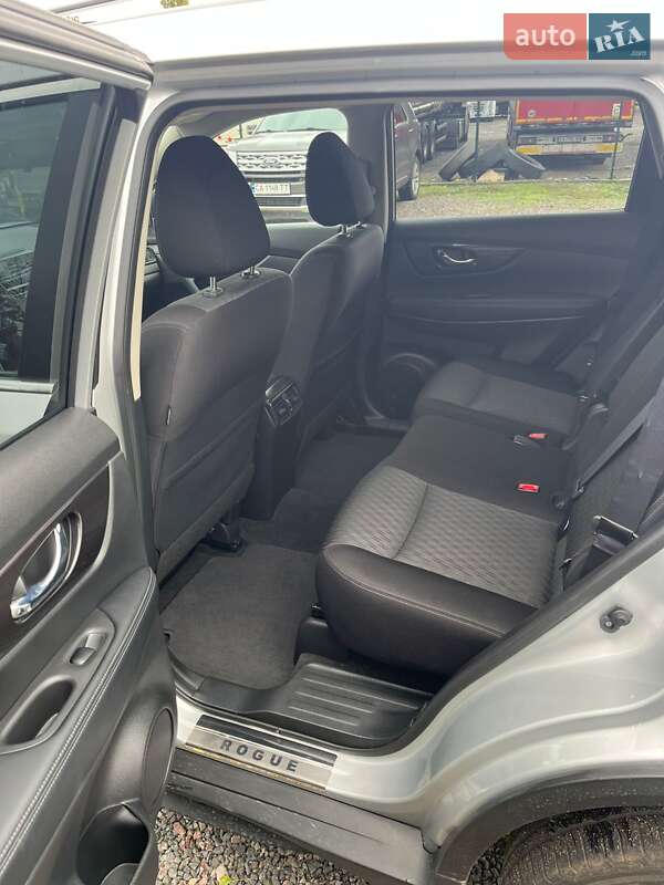 Внедорожник / Кроссовер Nissan Rogue 2019 в Черкассах