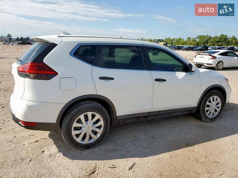 Внедорожник / Кроссовер Nissan Rogue 2017 в Киеве