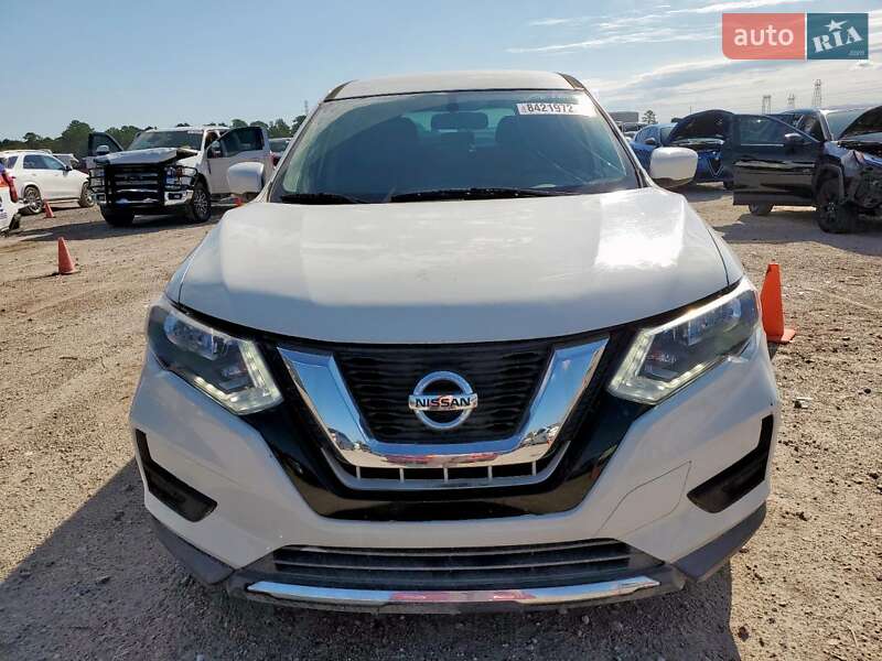 Внедорожник / Кроссовер Nissan Rogue 2017 в Киеве