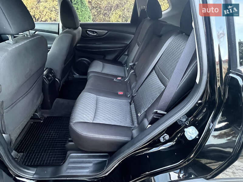 Внедорожник / Кроссовер Nissan Rogue 2019 в Киеве фото 9 Внедорожник / Кроссовер Nissan Rogue 2019 в Киеве