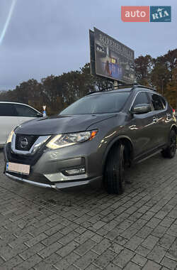 Позашляховик / Кросовер Nissan Rogue 2018 в Луцьку