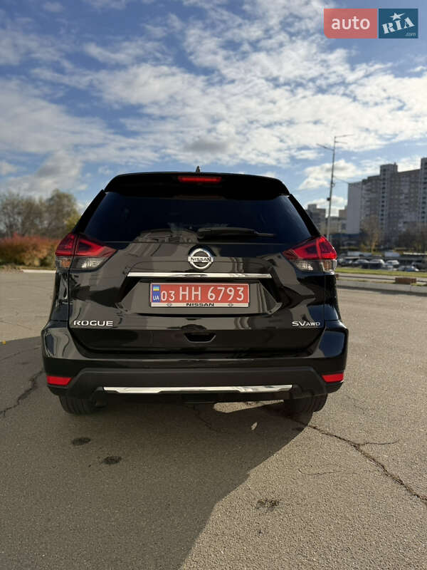 Внедорожник / Кроссовер Nissan Rogue 2018 в Киеве