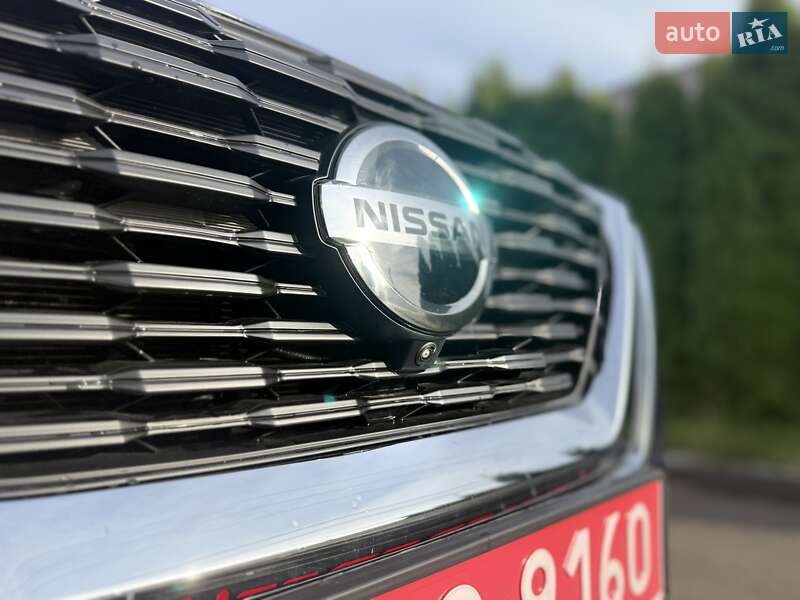 Внедорожник / Кроссовер Nissan Rogue 2021 в Киеве