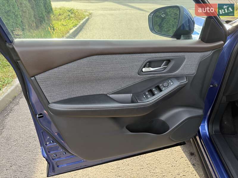 Внедорожник / Кроссовер Nissan Rogue 2021 в Киеве