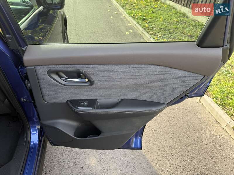 Внедорожник / Кроссовер Nissan Rogue 2021 в Киеве