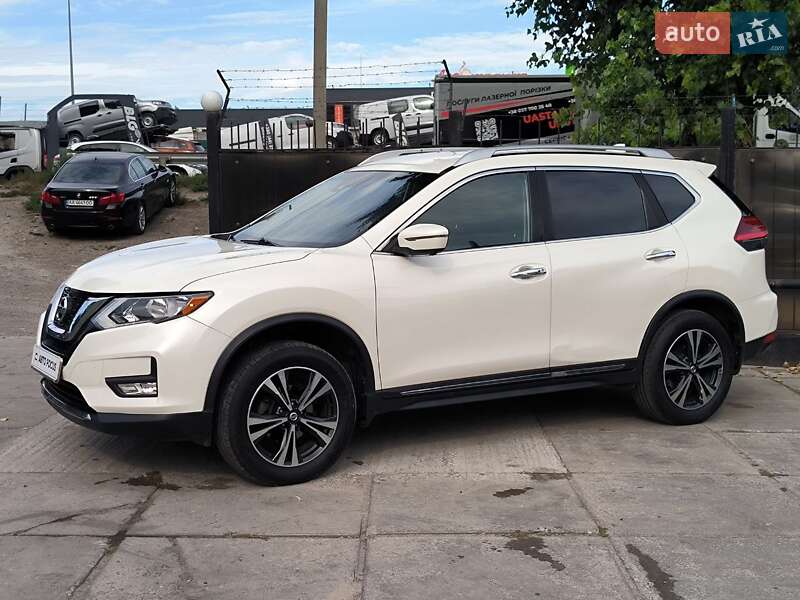 Внедорожник / Кроссовер Nissan Rogue 2017 в Киеве фото 3 Внедорожник / Кроссовер Nissan Rogue 2017 в Киеве