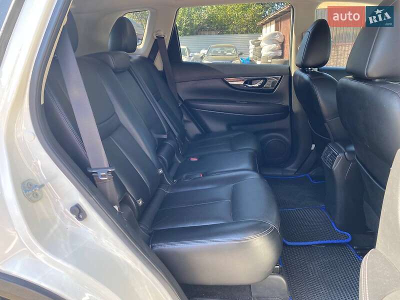 Внедорожник / Кроссовер Nissan Rogue 2017 в Киеве фото 11 Внедорожник / Кроссовер Nissan Rogue 2017 в Киеве