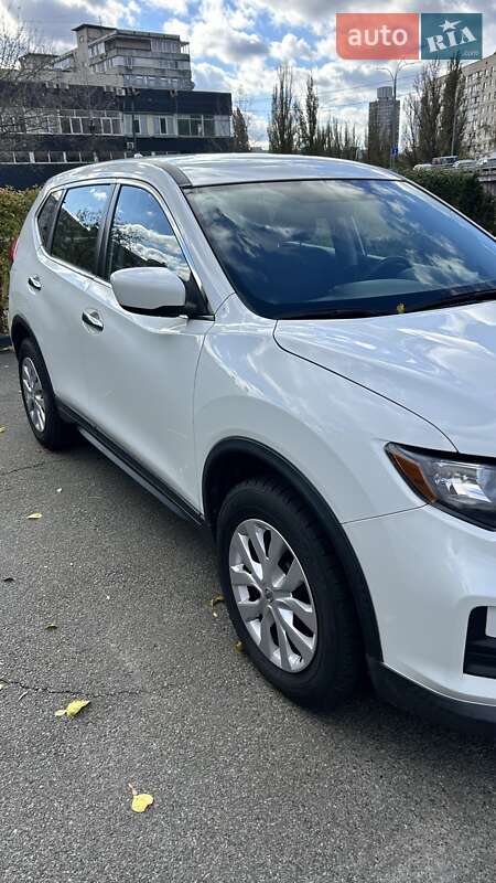 Внедорожник / Кроссовер Nissan Rogue 2017 в Киеве фото 9 Внедорожник / Кроссовер Nissan Rogue 2017 в Киеве