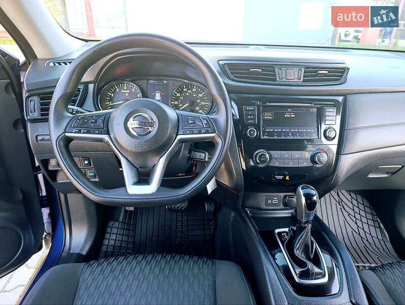 Внедорожник / Кроссовер Nissan Rogue 2018 в Виннице