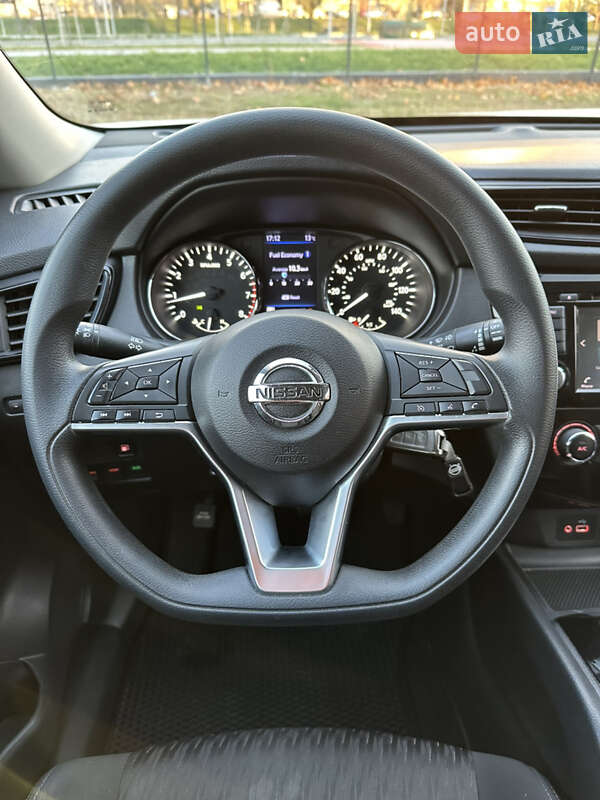 Позашляховик / Кросовер Nissan Rogue 2018 в Києві