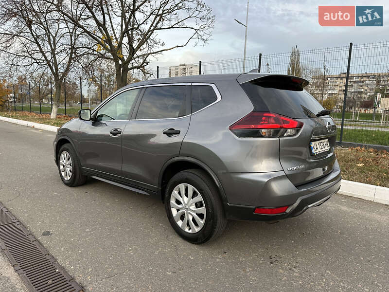 Позашляховик / Кросовер Nissan Rogue 2018 в Києві