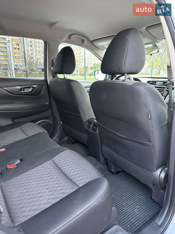 Позашляховик / Кросовер Nissan Rogue 2018 в Києві