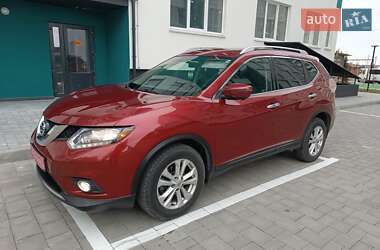Внедорожник / Кроссовер Nissan Rogue 2016 в Маневичах