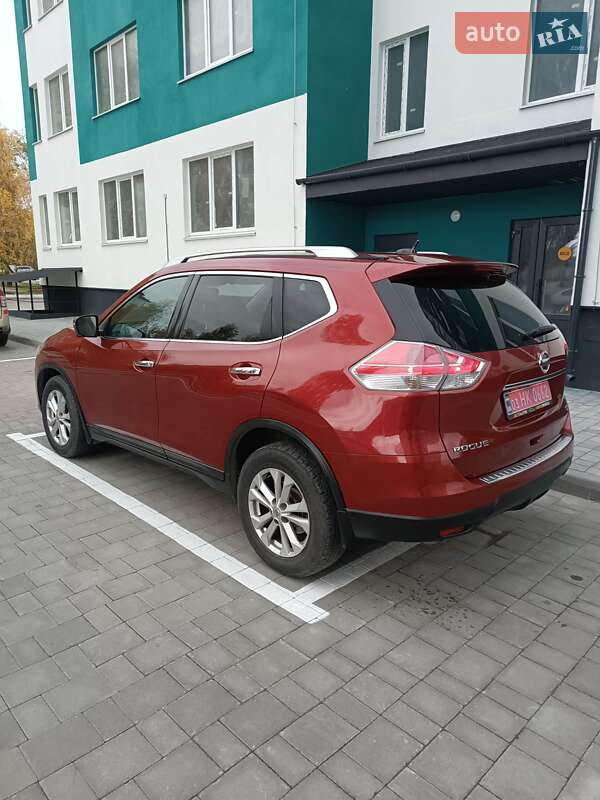 Позашляховик / Кросовер Nissan Rogue 2016 в Сарнах