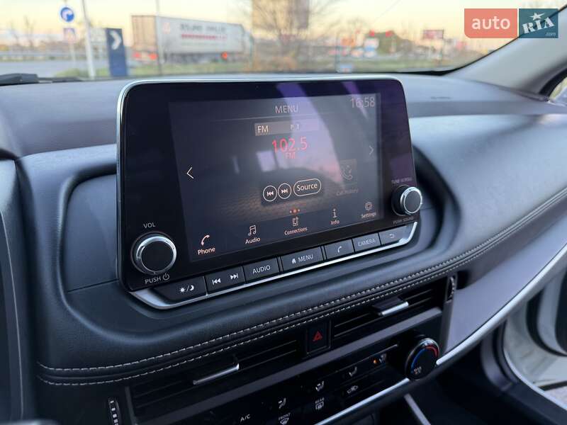 Позашляховик / Кросовер Nissan Rogue 2021 в Дніпрі