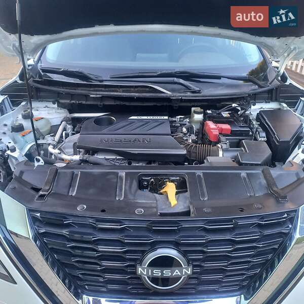 Внедорожник / Кроссовер Nissan Rogue 2023 в Львове