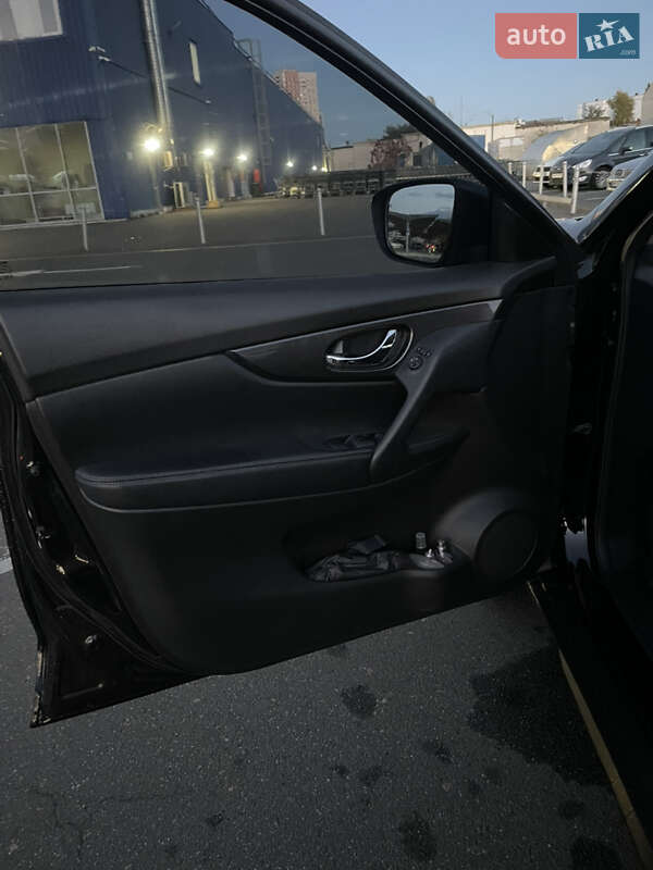 Внедорожник / Кроссовер Nissan Rogue 2016 в Киеве фото 7 Внедорожник / Кроссовер Nissan Rogue 2016 в Киеве