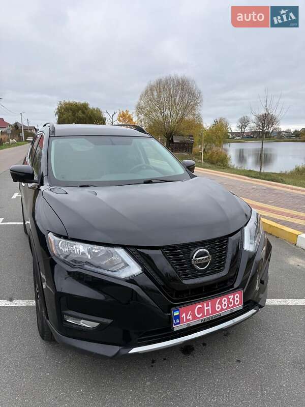 Позашляховик / Кросовер Nissan Rogue 2018 в Києві