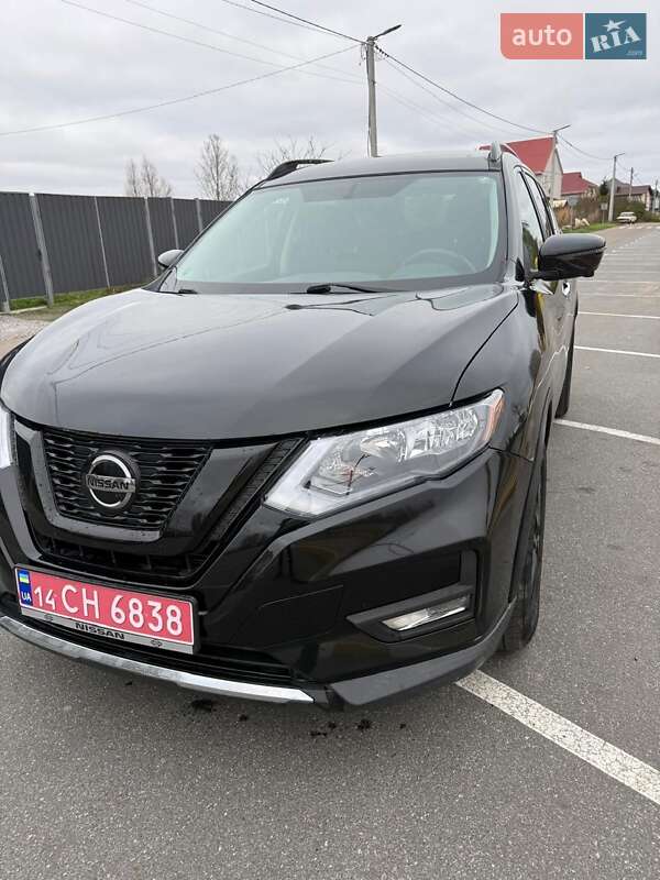 Позашляховик / Кросовер Nissan Rogue 2018 в Києві