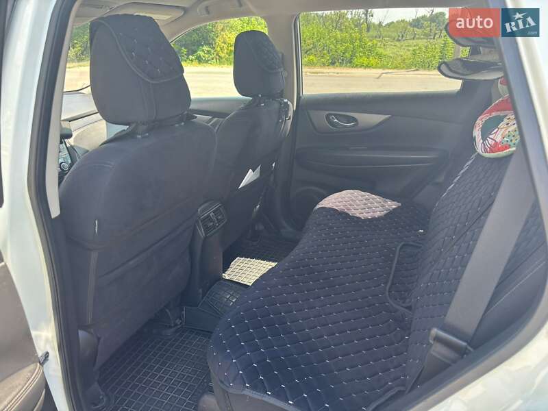 Внедорожник / Кроссовер Nissan Rogue 2016 в Жашкове фото 16 Внедорожник / Кроссовер Nissan Rogue 2016 в Жашкове