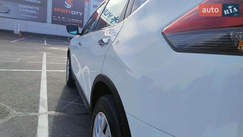 Позашляховик / Кросовер Nissan Rogue 2019 в Рівному