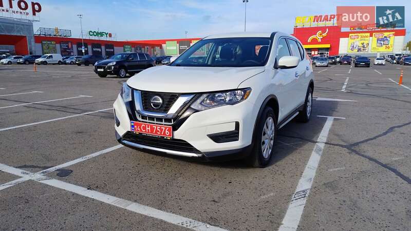 Позашляховик / Кросовер Nissan Rogue 2019 в Рівному
