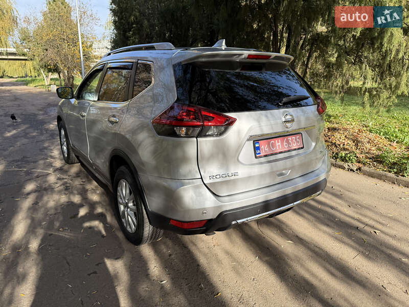 Внедорожник / Кроссовер Nissan Rogue 2019 в Ровно