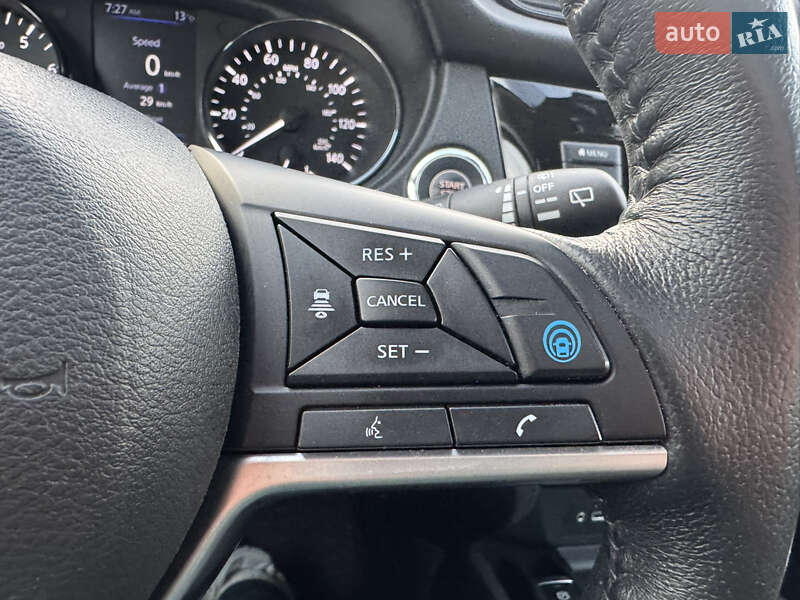 Позашляховик / Кросовер Nissan Rogue 2018 в Києві