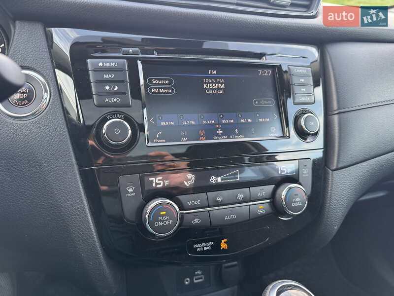 Позашляховик / Кросовер Nissan Rogue 2018 в Києві