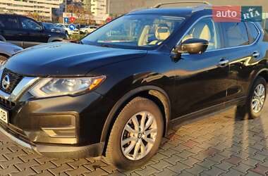 Внедорожник / Кроссовер Nissan Rogue 2017 в Измаиле