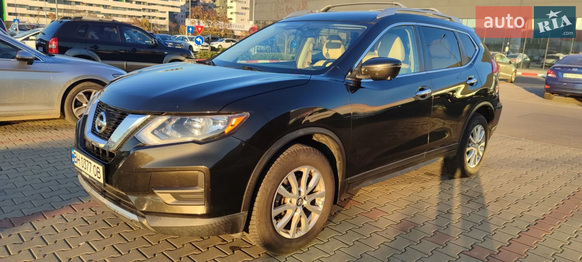 2017 Nissan Rogue - фото 1