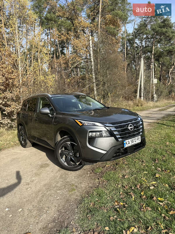 Внедорожник / Кроссовер Nissan Rogue 2024 в Киеве