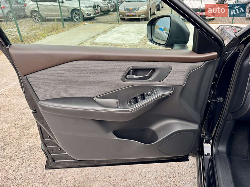 Внедорожник / Кроссовер Nissan Rogue 2021 в Киеве