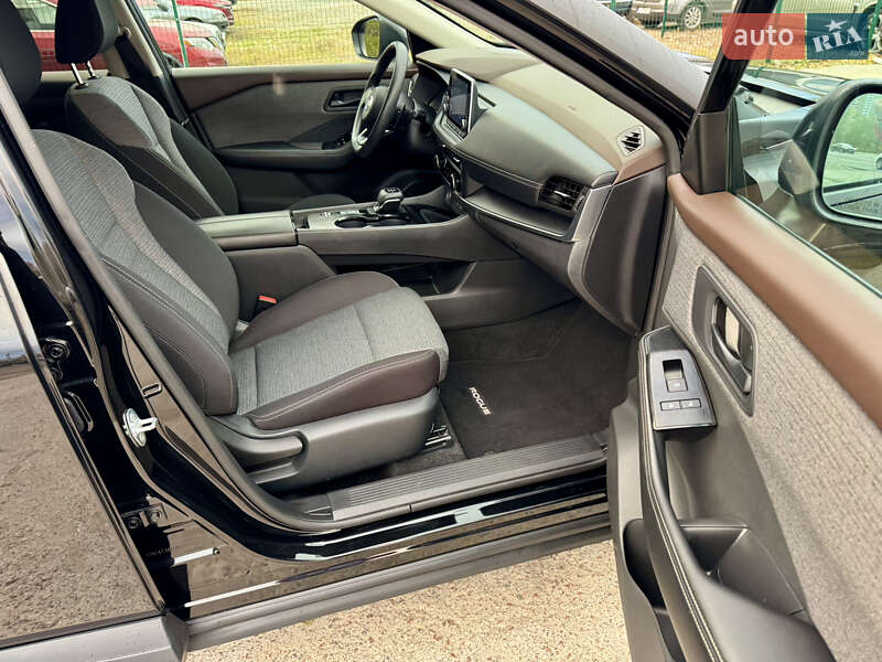 Внедорожник / Кроссовер Nissan Rogue 2021 в Киеве