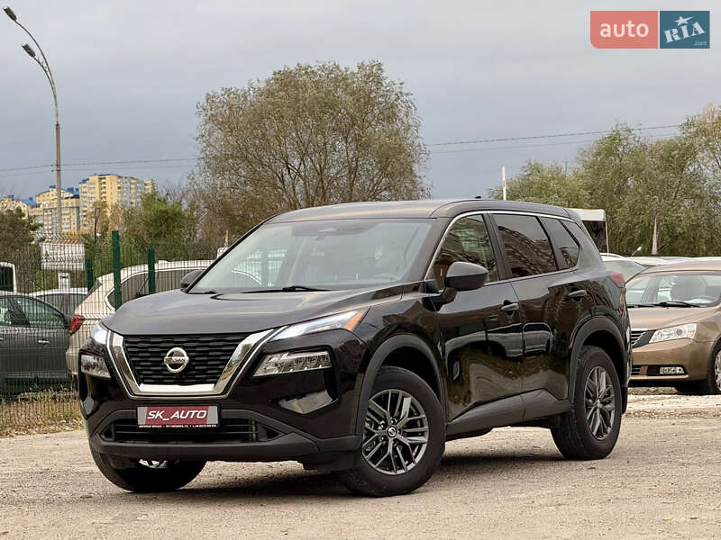 Внедорожник / Кроссовер Nissan Rogue 2021 в Киеве