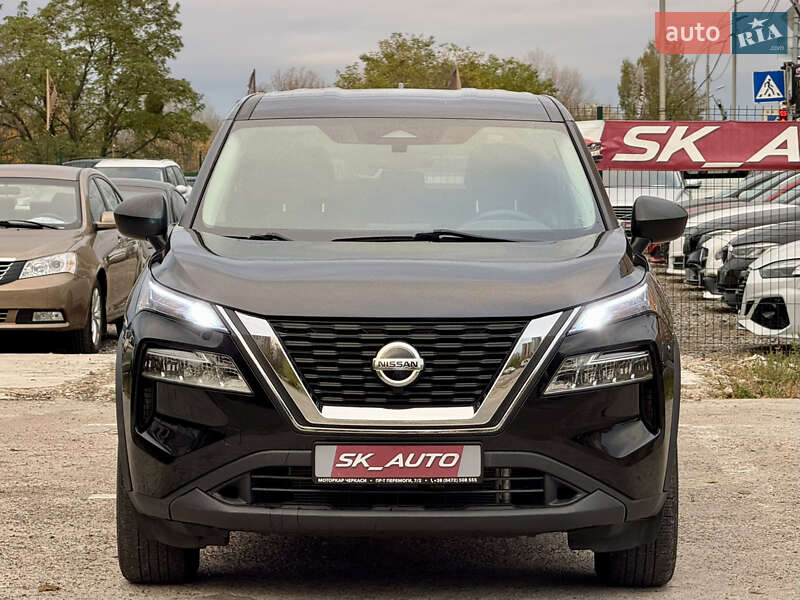 Внедорожник / Кроссовер Nissan Rogue 2021 в Киеве