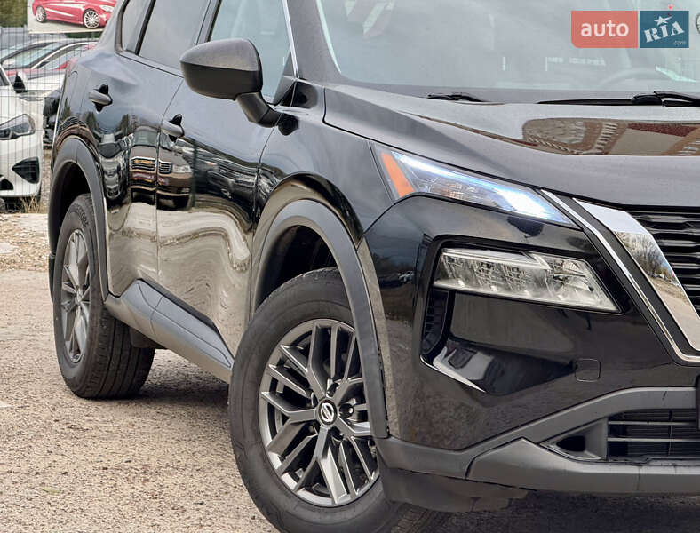Внедорожник / Кроссовер Nissan Rogue 2021 в Киеве