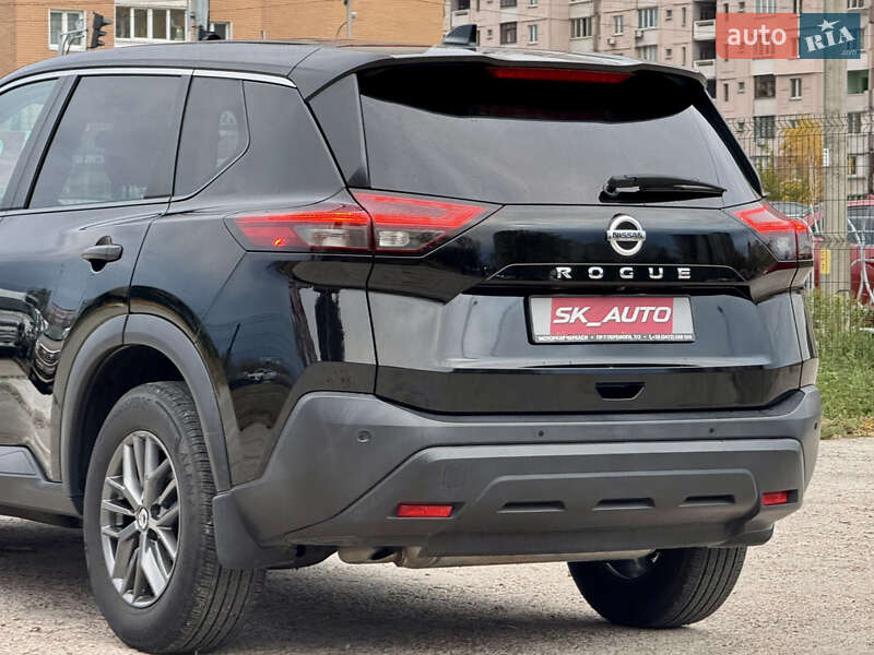 Внедорожник / Кроссовер Nissan Rogue 2021 в Киеве