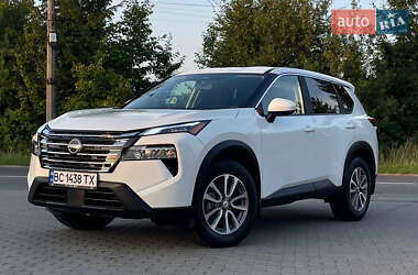 Позашляховик / Кросовер Nissan Rogue 2024 в Дрогобичі