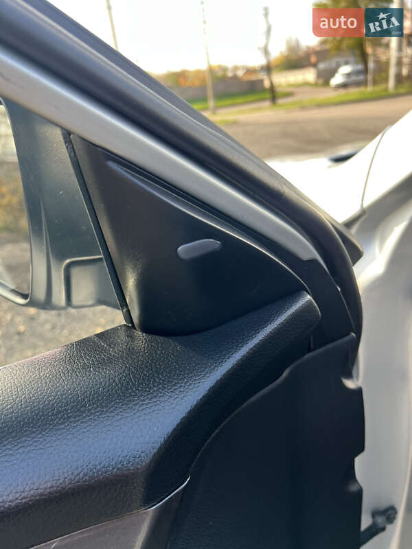 Внедорожник / Кроссовер Nissan Rogue 2015 в Кривом Роге фото 44 Внедорожник / Кроссовер Nissan Rogue 2015 в Кривом Роге